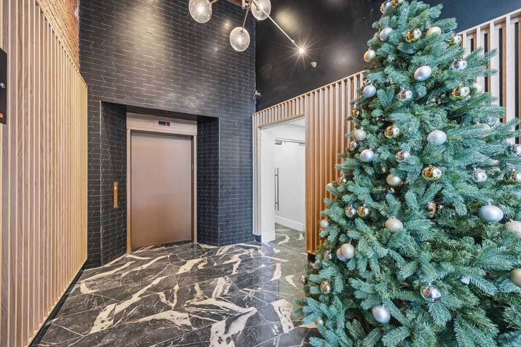 125 Broad Street, Unit PH Boston, MA 02110 - Photo 40 of 42