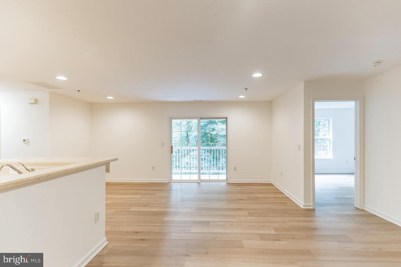 111 Natalie Road Delran, NJ 08075 - Photo 8 of 25 Gallery Image 8