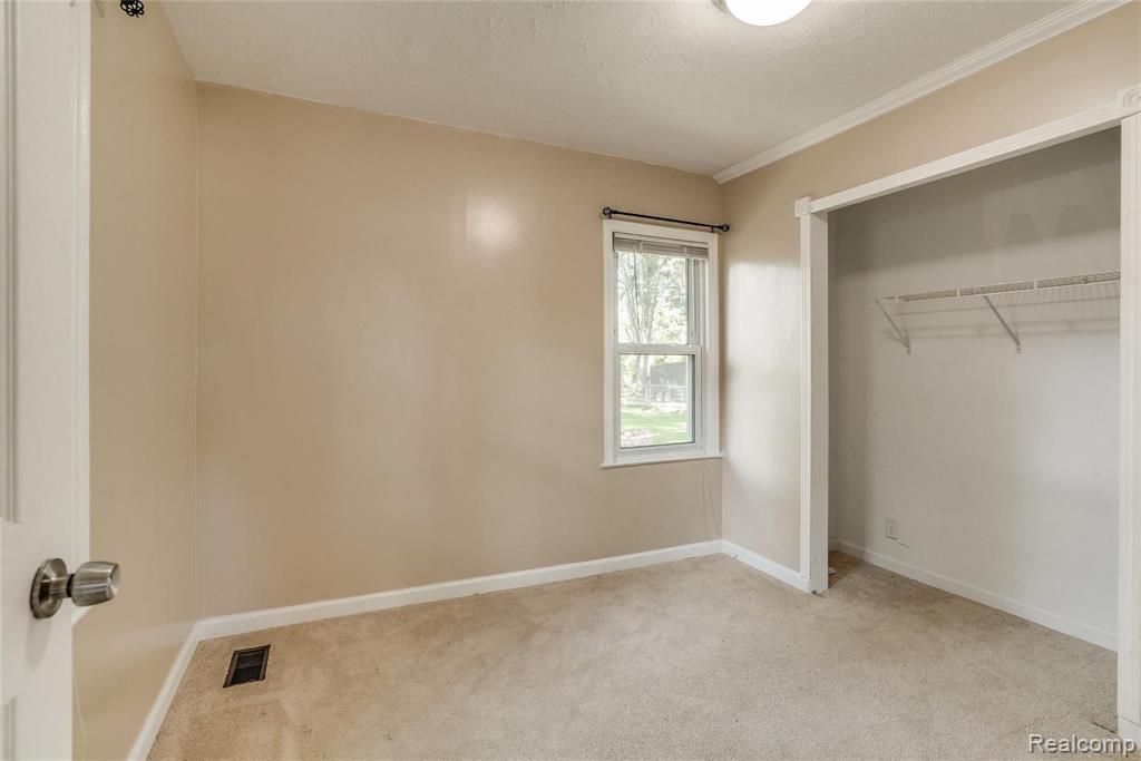 1773 West Auburn Road Rochester Hills, MI 48309 - Photo 9 of 18