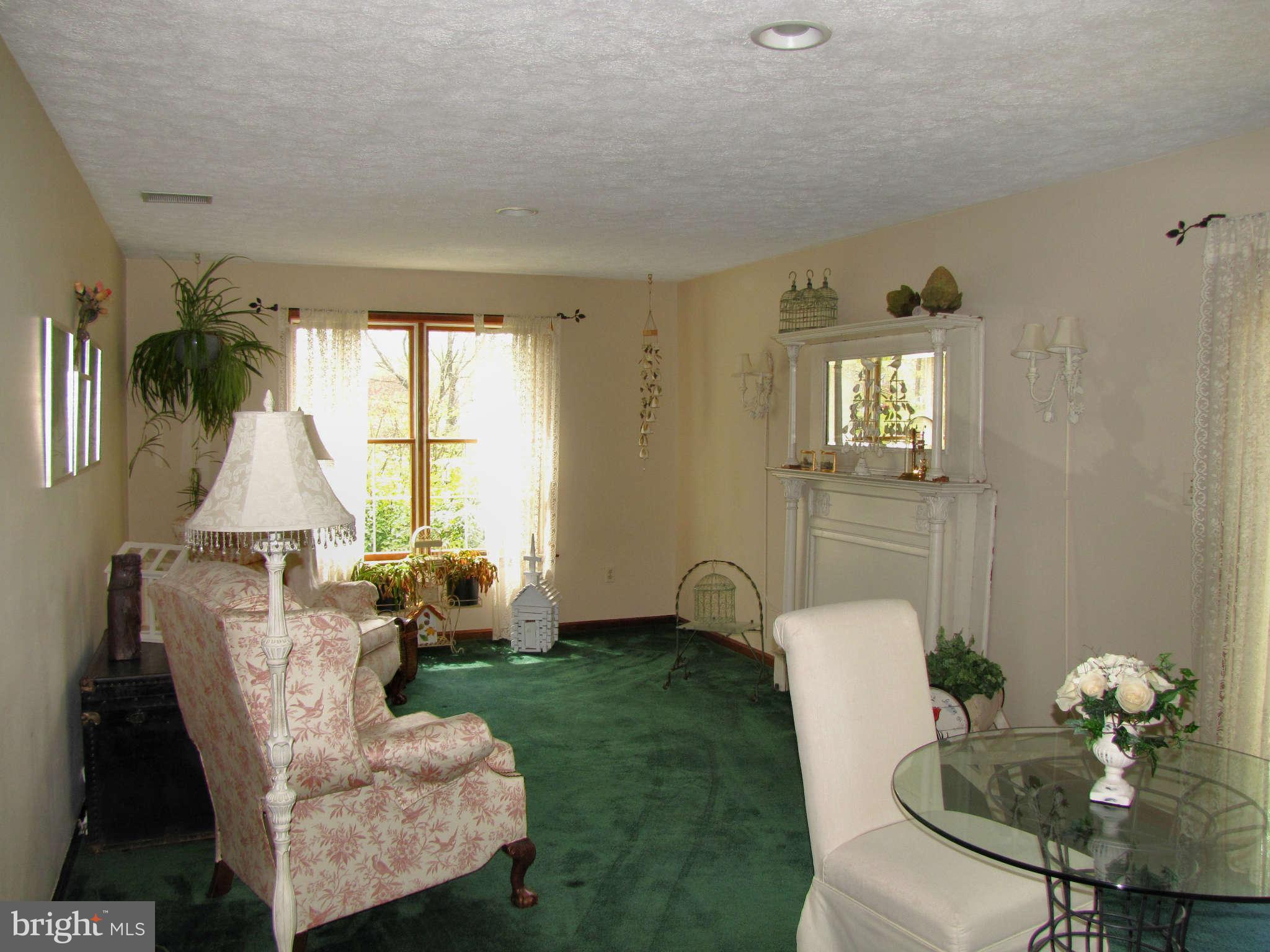 9050 Dumhart Road Laurel, MD 20723 - Photo 11 of 30 Interior (General)