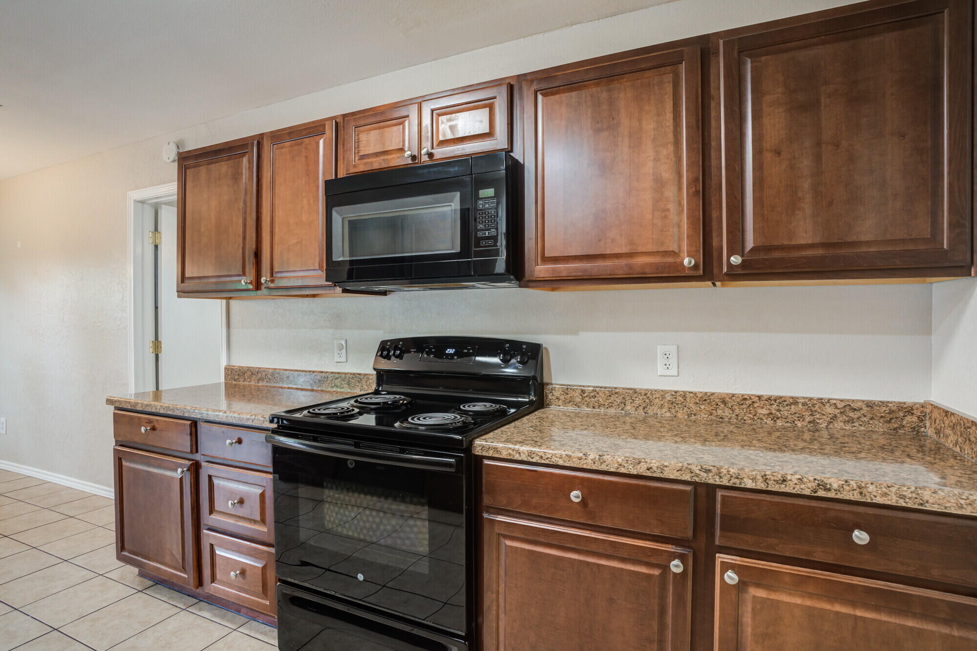 2621 76th Street Lubbock, TX 79423 - Photo 13 of 31 DSC07641_2_3_4_5