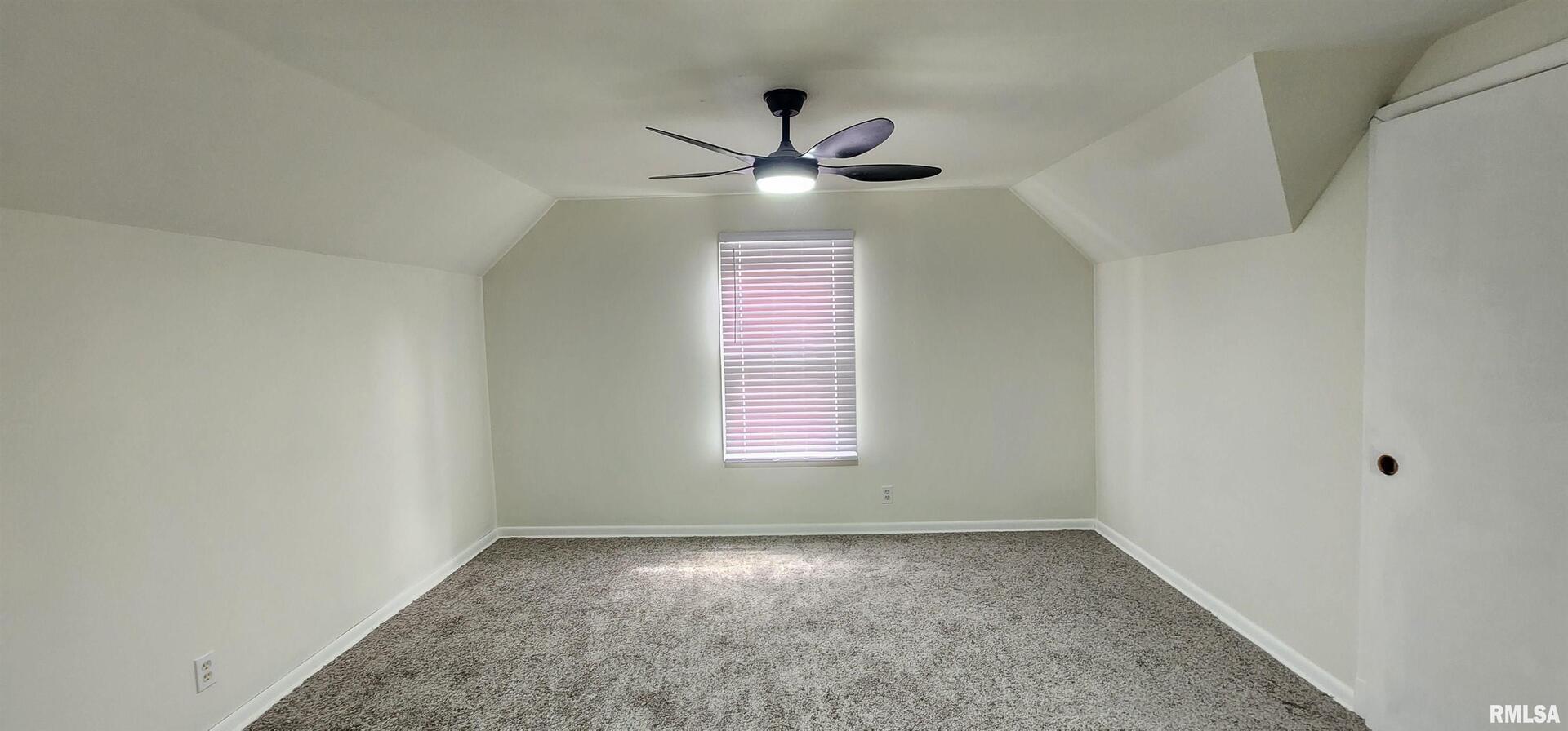 1713 North 5th Street Clinton, IA 52732 - Photo 13 of 22