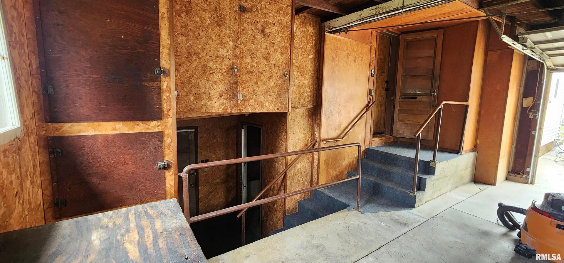 1713 North 5th Street Clinton, IA 52732 - Photo 18 of 22