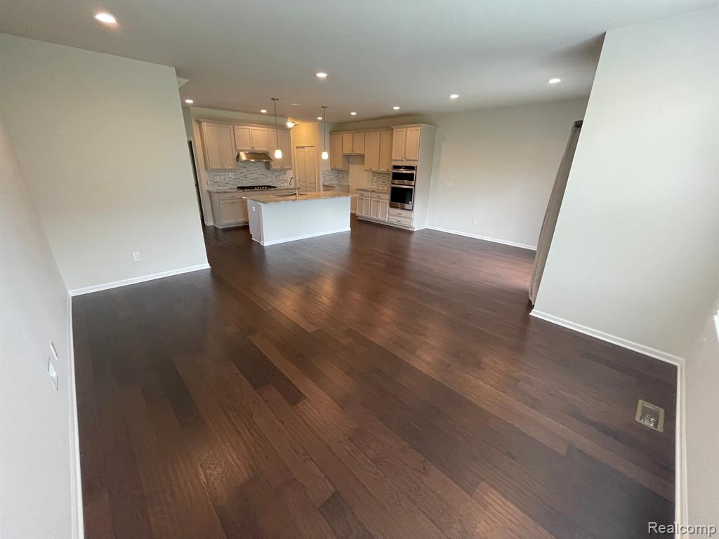 43545 Prospect Lane Novi, MI 48375 - Photo 10 of 22