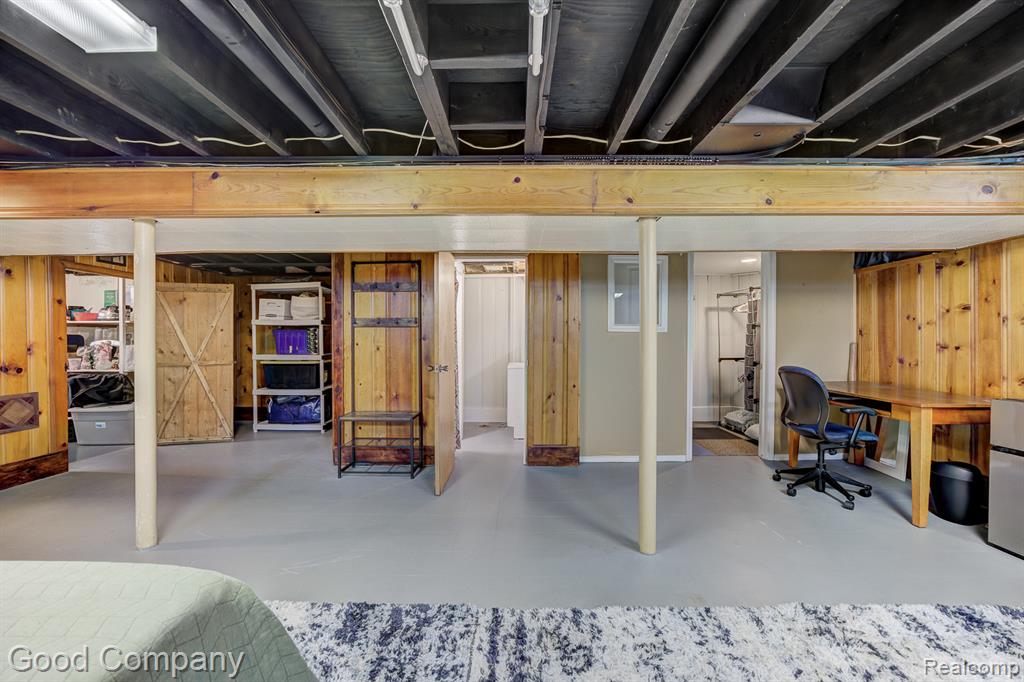 4217 Crooks Road Royal Oak, MI 48073 - Photo 35 of 50