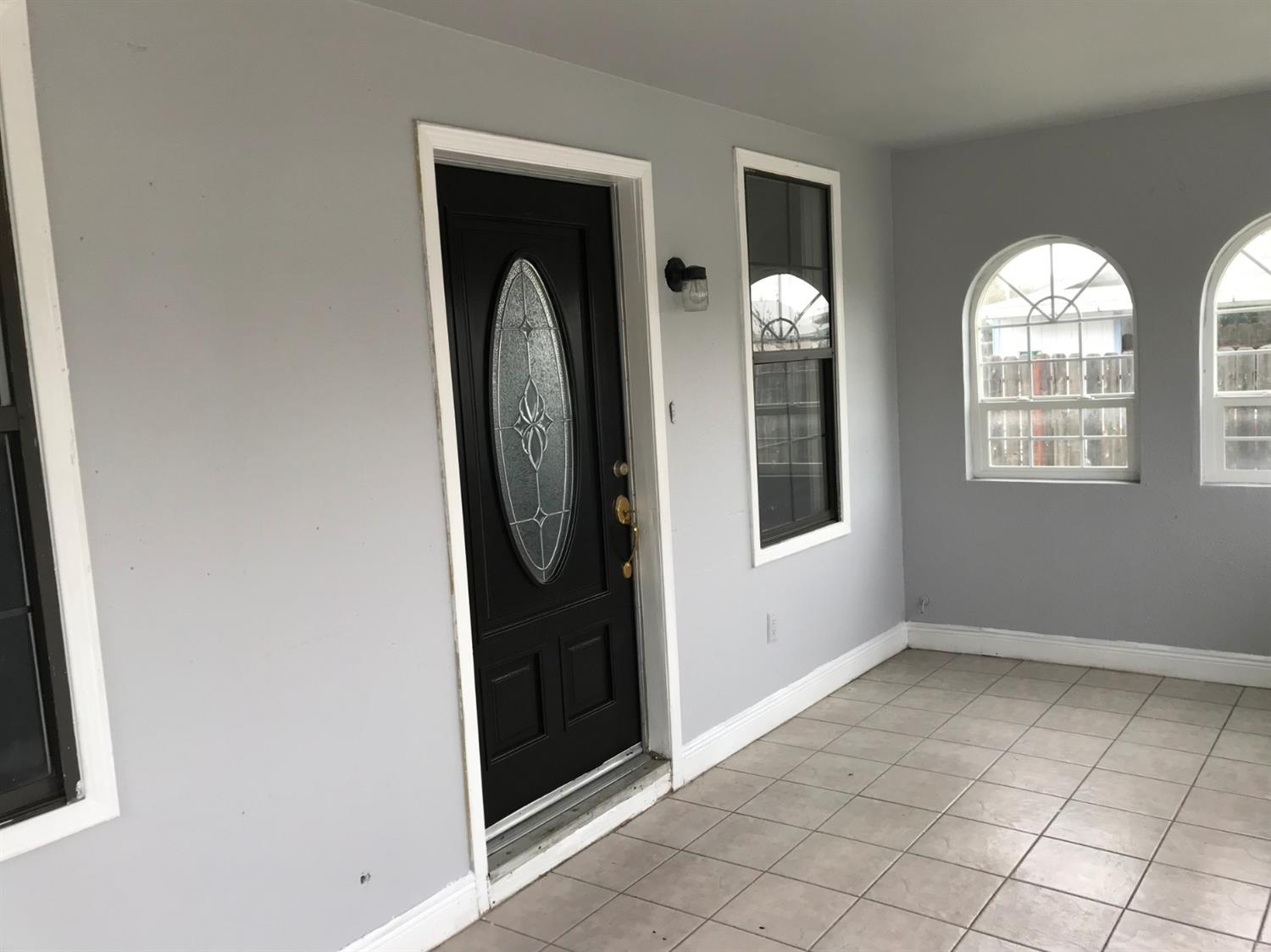 2019 12th Street Reedley, CA 93654 - Photo 5 of 9