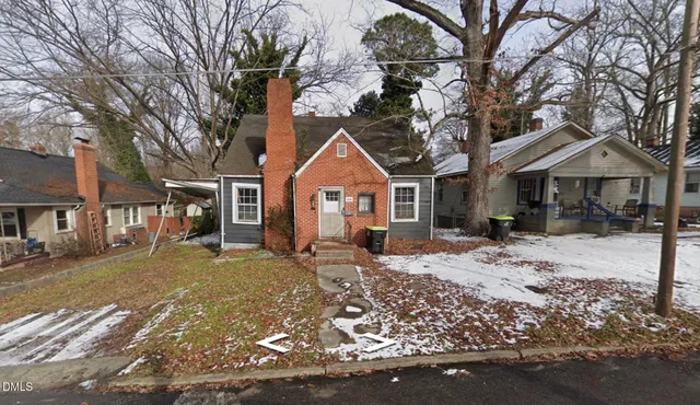 $74,900 | 210 Zollicoffer Avenue, Henderson, NC 27536