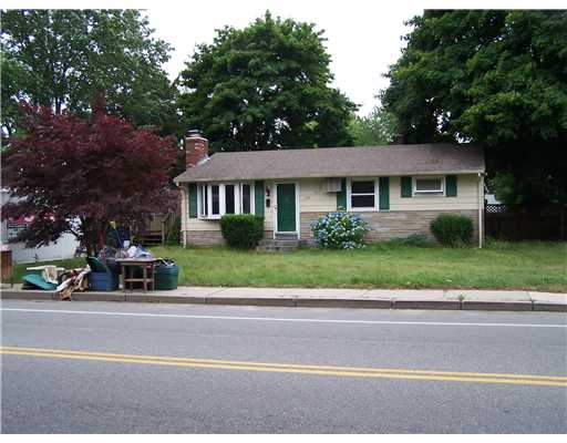 300 Strawberry Field Road Warwick, RI 02886 - Photo 1 of 1 Exterior Front.
