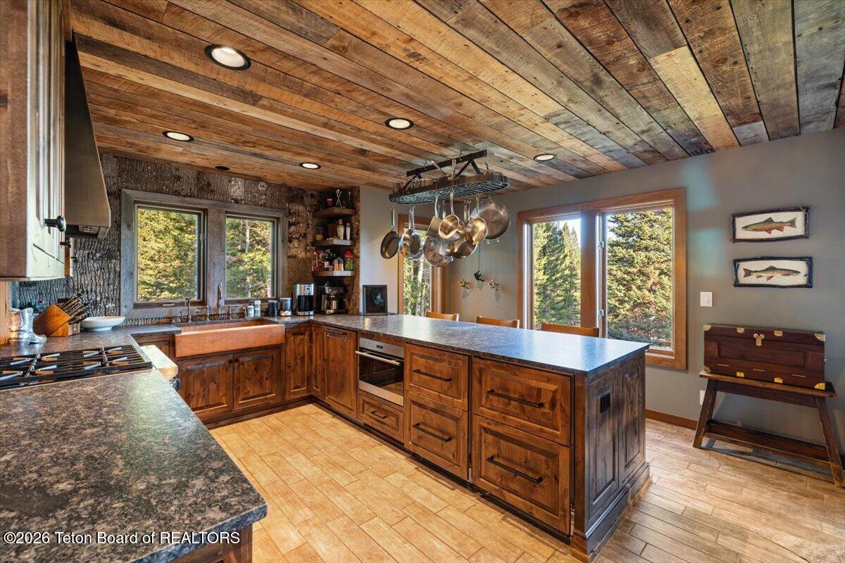 2465 North Fish Creek Road Wilson, WY 83014 - Photo 16 of 53 Kitchen