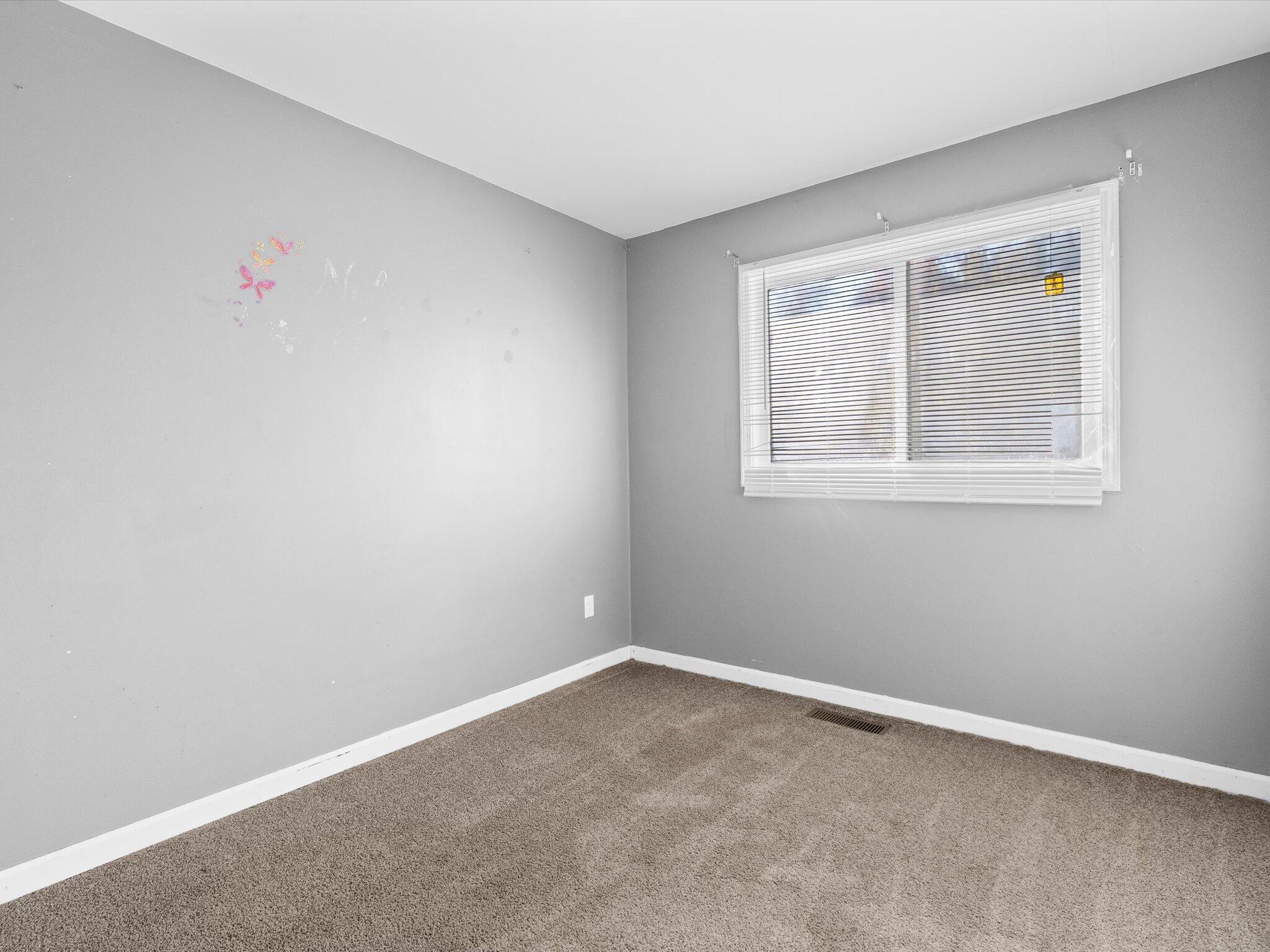 767-1 Heritage Road Valparaiso, IN 46385 - Photo 16 of 20 an empty room with a window