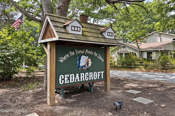 $825,000 | 335 Iroquois Drive, Brick, NJ 08724