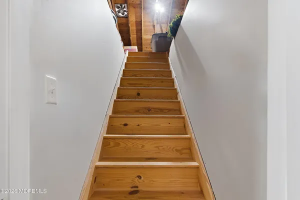 $825,000 | 335 Iroquois Drive, Brick, NJ 08724