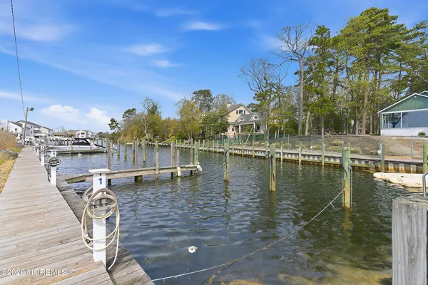 $825,000 | 335 Iroquois Drive, Brick, NJ 08724