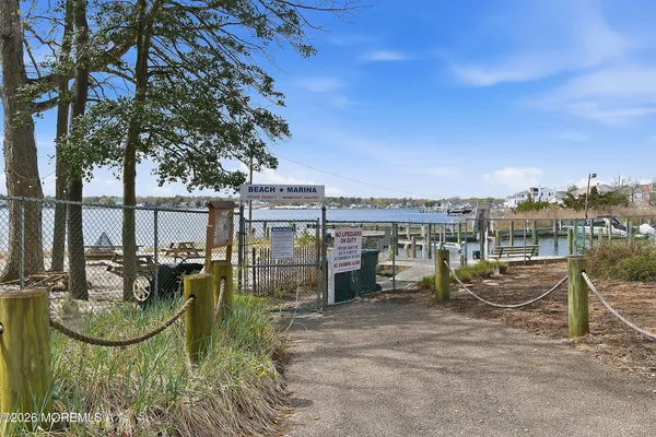 $825,000 | 335 Iroquois Drive, Brick, NJ 08724