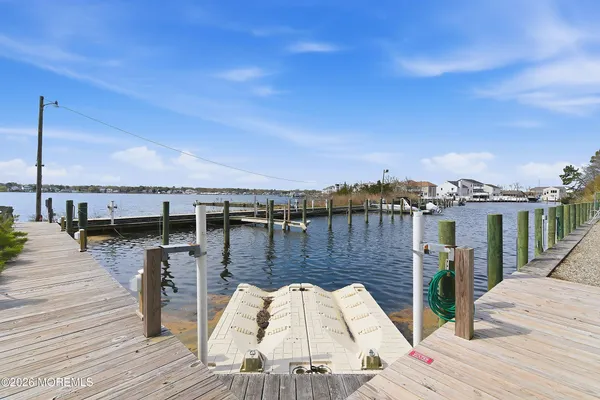 $825,000 | 335 Iroquois Drive, Brick, NJ 08724