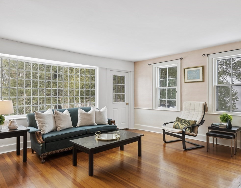 138 Prospect Street Acton, MA 01720 - Photo 5 of 38 Gallery Image 5