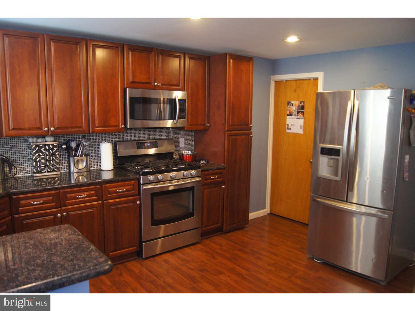 3502 Primrose Road Philadelphia, PA 19114 - Photo 5 of 24 Gallery Image 5