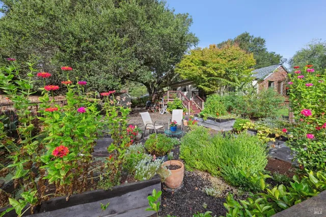 $1,418,000 | 9760 Willow Avenue, Cotati, CA 94931