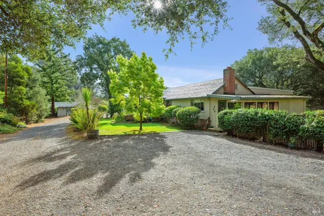 $1,418,000 | 9760 Willow Avenue, Cotati, CA 94931