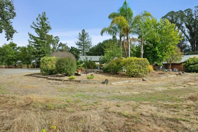 $1,418,000 | 9760 Willow Avenue, Cotati, CA 94931