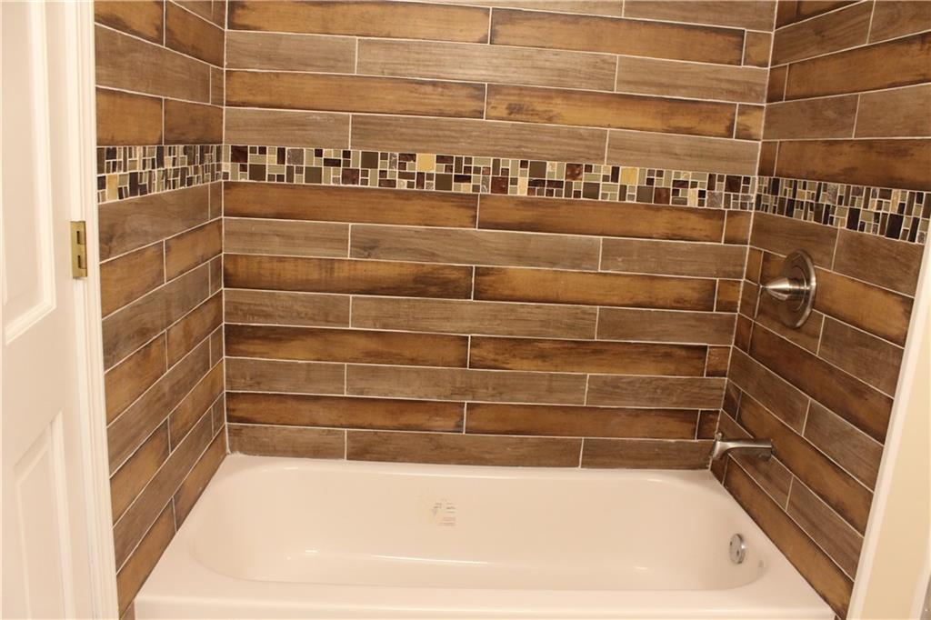 105 East Falcon Run Pendleton, IN 46064 - Photo 28 of 39 Gallery Image 28