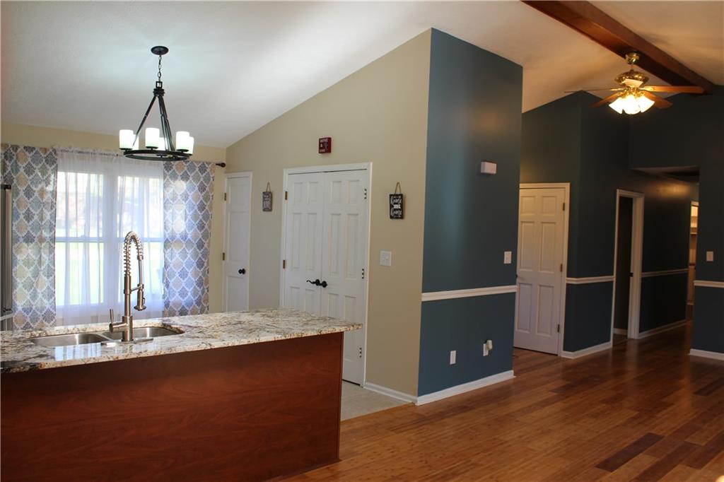 105 East Falcon Run Pendleton, IN 46064 - Photo 10 of 39 Gallery Image 10