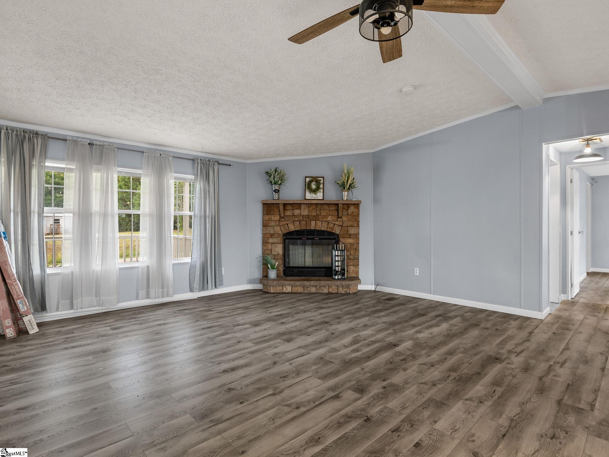 335 Otts Shoals Road Roebuck, SC 29376 - Photo 9 of 40