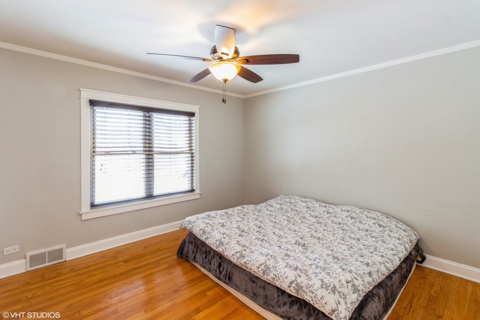 45 Haman Road Inverness, IL 60067 - Photo 5 of 11 a bedroom with a bed and a window