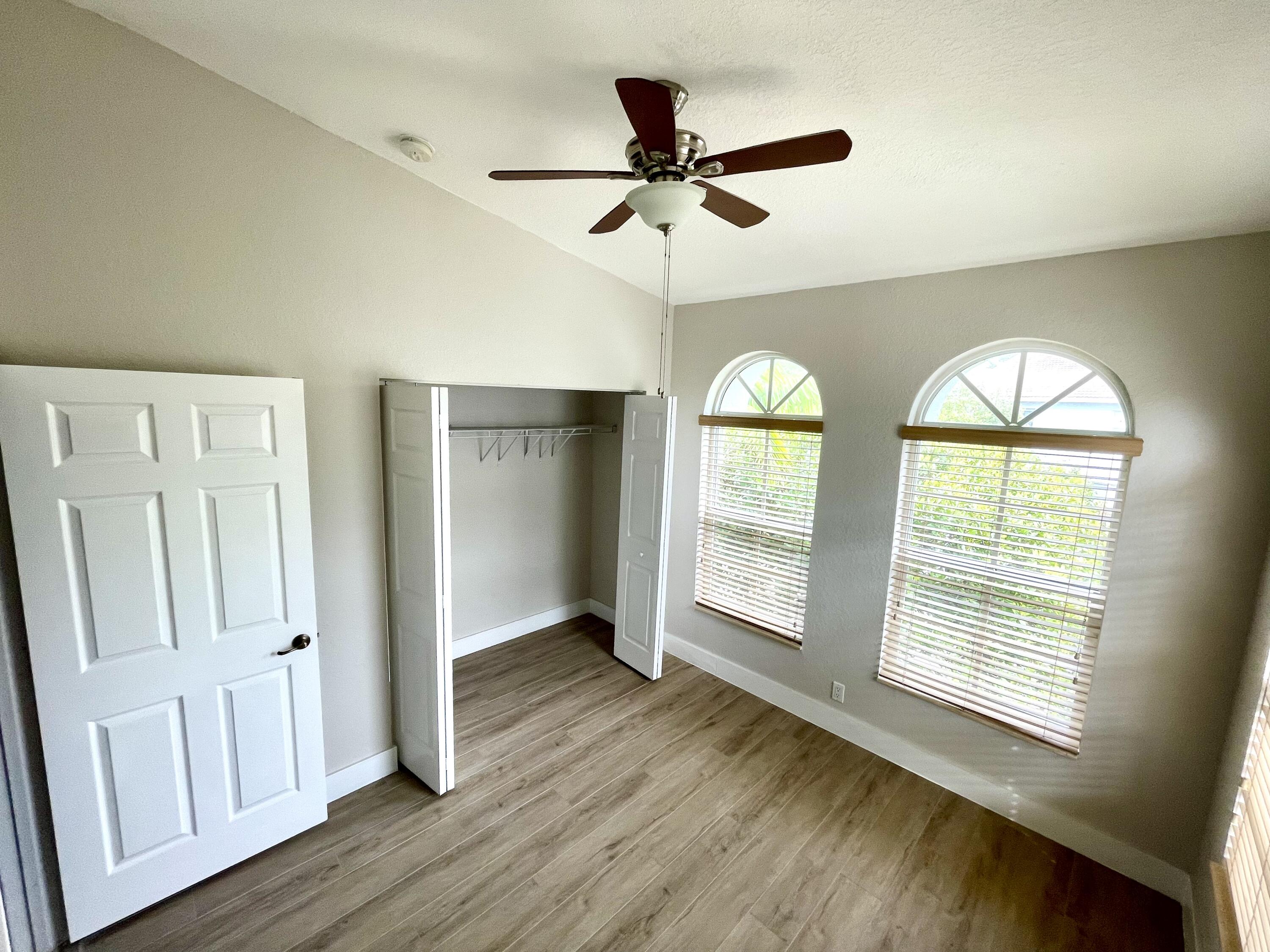 3043 Laurel Ridge Circle Riviera Beach, FL 33404 - Photo 17 of 35 2ND BADROOM 1