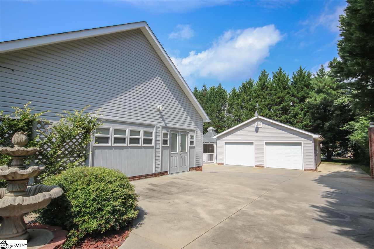 740 Pope Field Road Easley, SC 29642 - Photo 3 of 28 Gallery Image 3