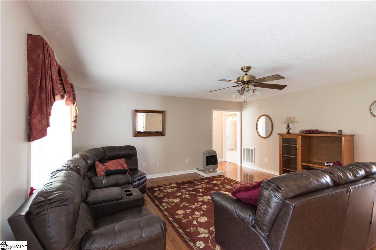 740 Pope Field Road Easley, SC 29642 - Photo 6 of 28 Gallery Image 6