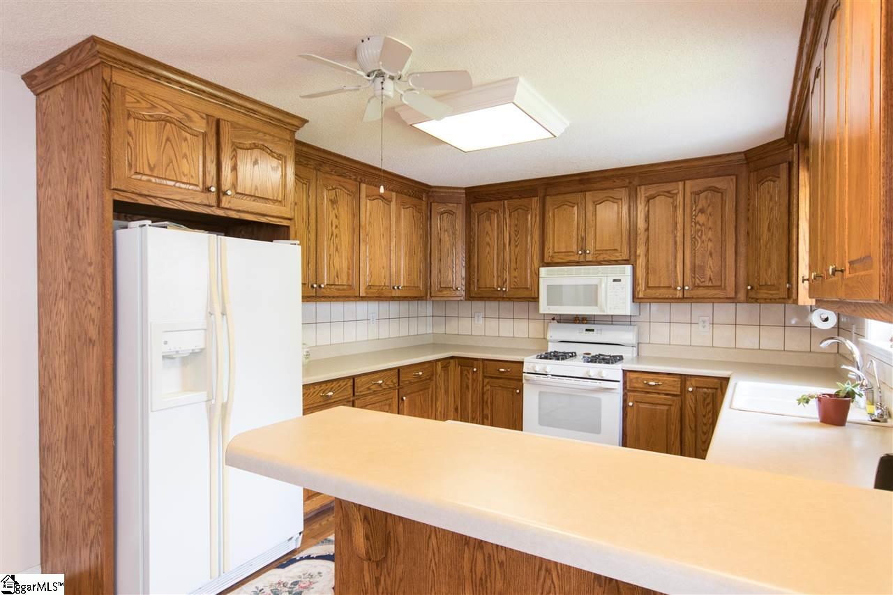 740 Pope Field Road Easley, SC 29642 - Photo 10 of 28 Gallery Image 10