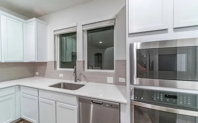 $2,695 | 213 Alicante Lane, Georgetown, TX 78628