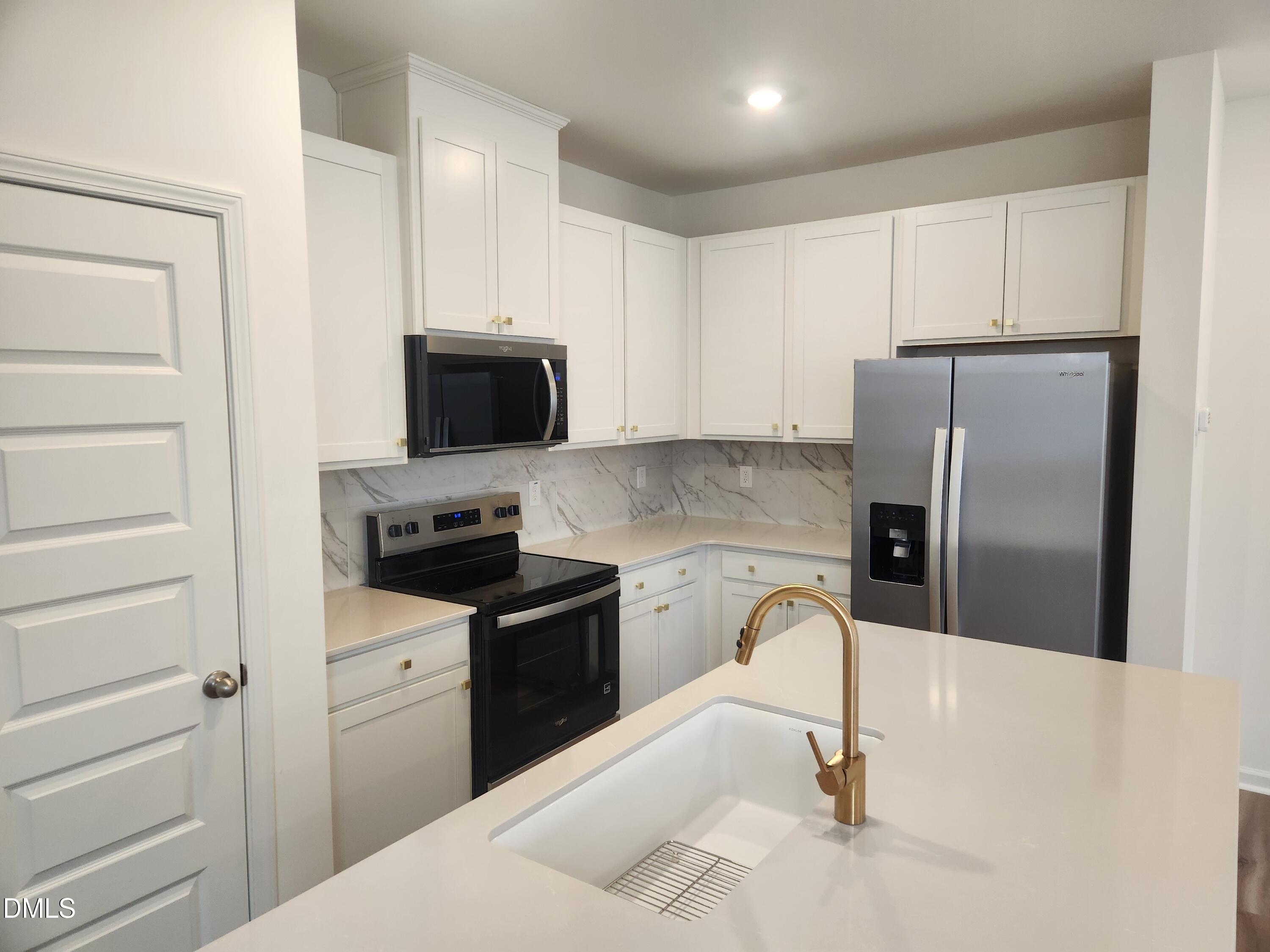 2208 Rabbitbrush Street Durham, NC 27704 - Photo 2 of 15 Kitchen