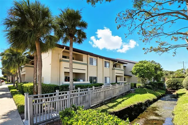 $1,275 | 6118 Curry Ford Road, Unit 226, Orlando, FL 32822