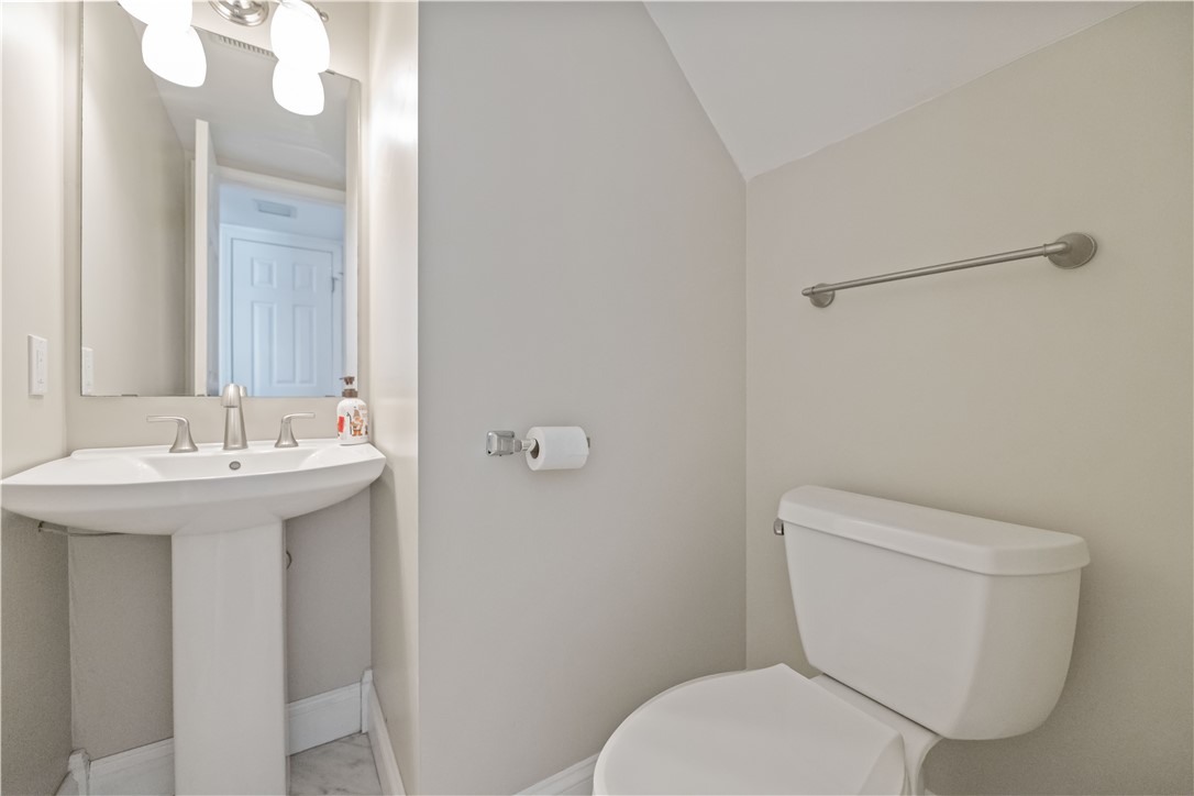 40 Old Stone Lane Greece, NY 14615 - Photo 12 of 23