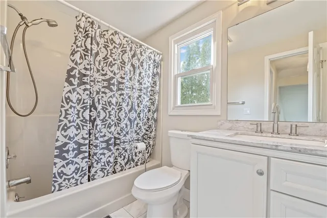 $179,900 | 40 Old Stone Lane, Greece, NY 14615