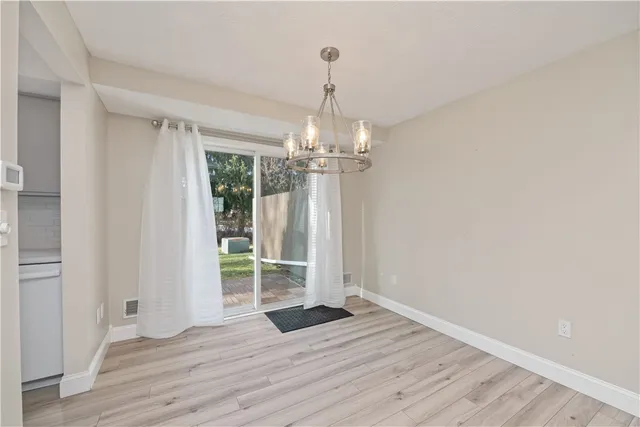 $179,900 | 40 Old Stone Lane, Greece, NY 14615