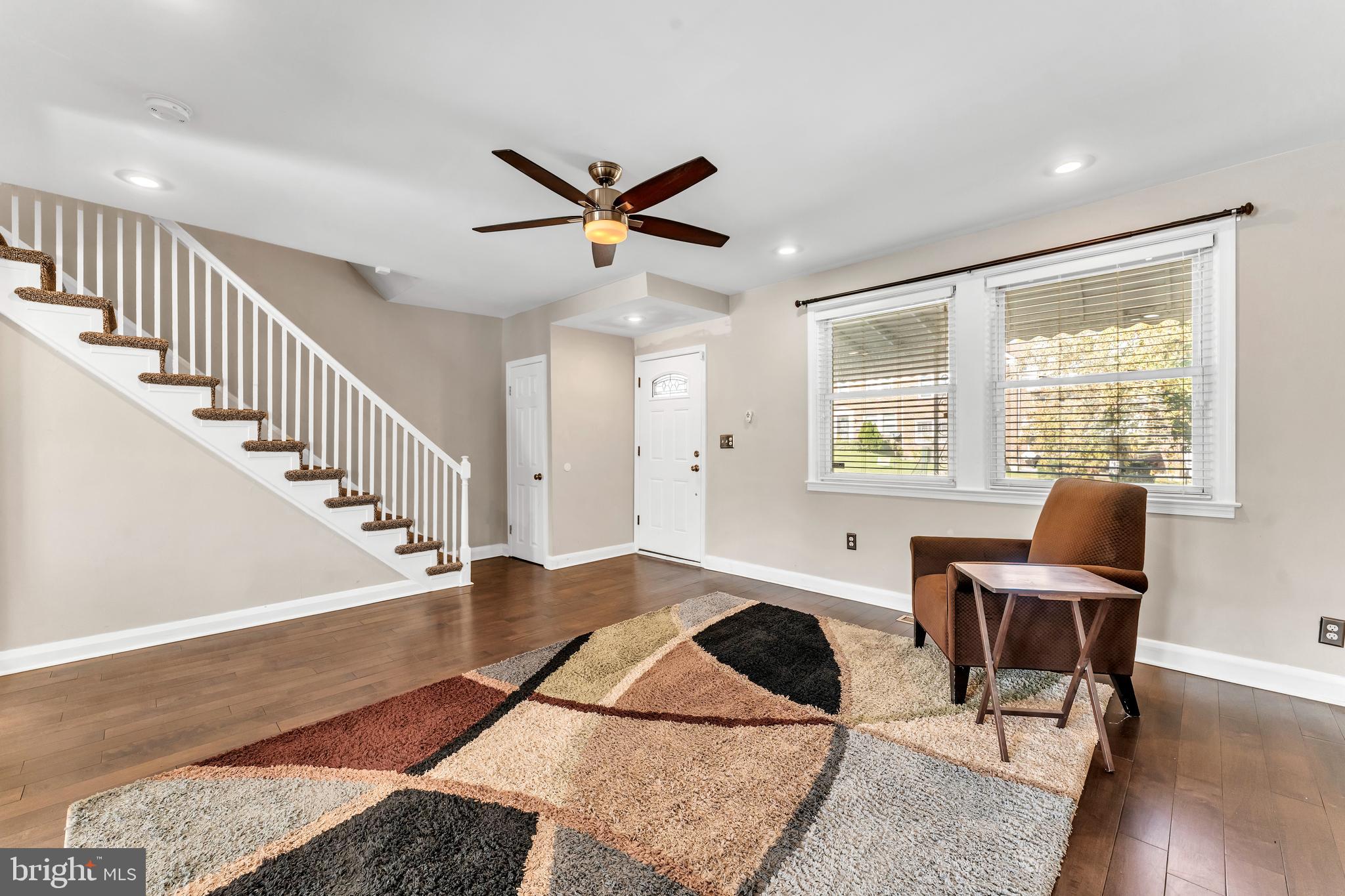 1647 Ralworth Road Baltimore, MD 21218 - Photo 5 of 35 Living romm
