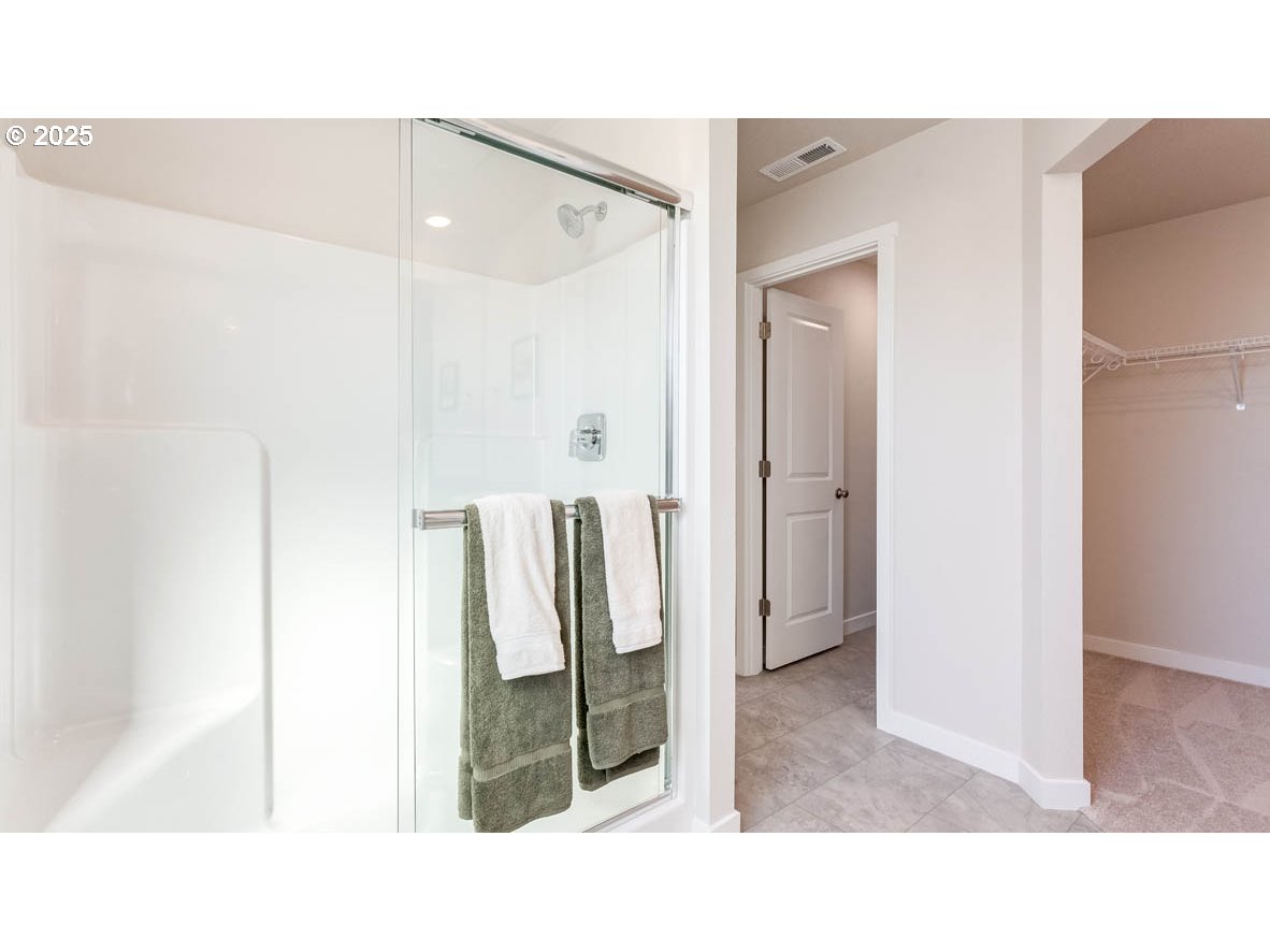 2150 36th Avenue Forest Grove, OR 97116 - Photo 22 of 24 a open living room with a sink