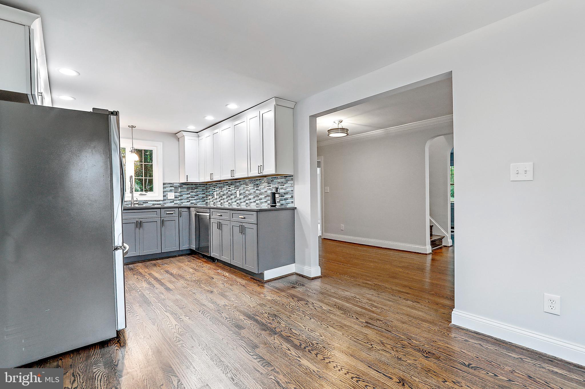 410 West Maple Road Linthicum Heights, MD 21090 - Photo 27 of 58 Kitchen