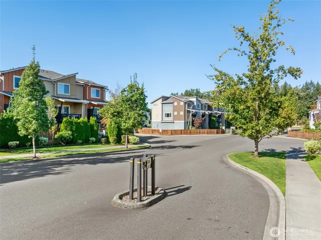 a house view with a outdoor space