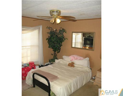 68 Whitman Road, Unit 68 North Brunswick, NJ 08902 - Photo 9 of 12 Gallery Image 9