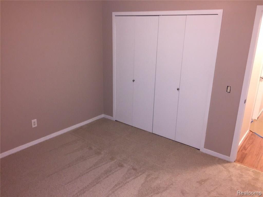 27971 Rollcrest Road Farmington, MI 48334 - Photo 13 of 13