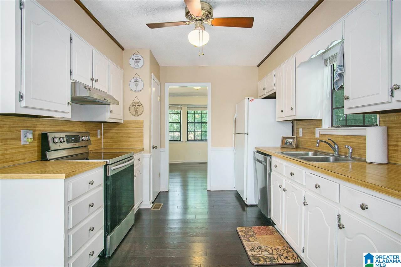 107 Spinnaker Lane Alabaster, AL 35007 - Photo 10 of 37
