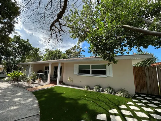 a front view of house with yard