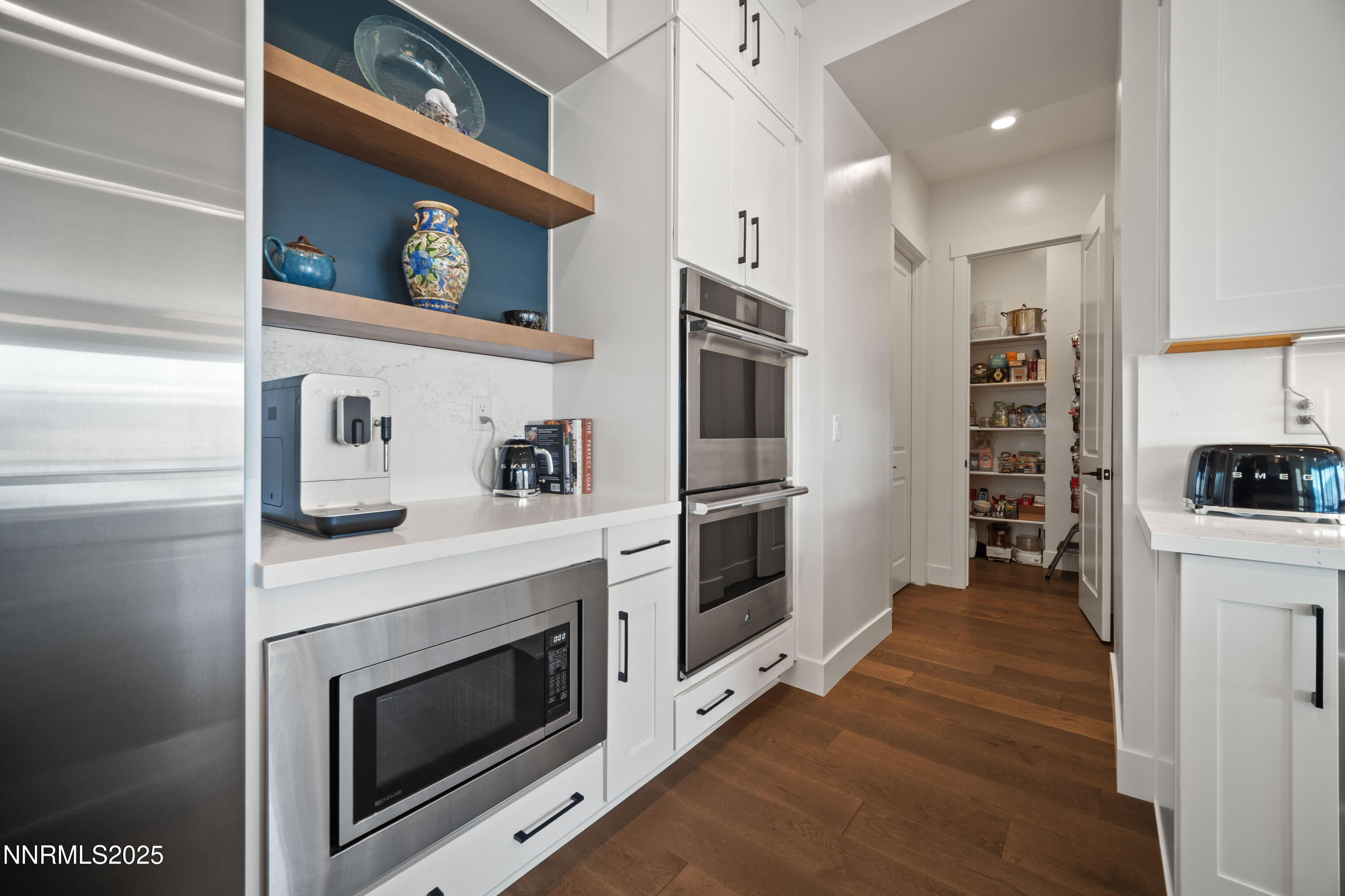 9176 Graycliff Lane Reno, NV 89523 - Photo 14 of 54 double oven