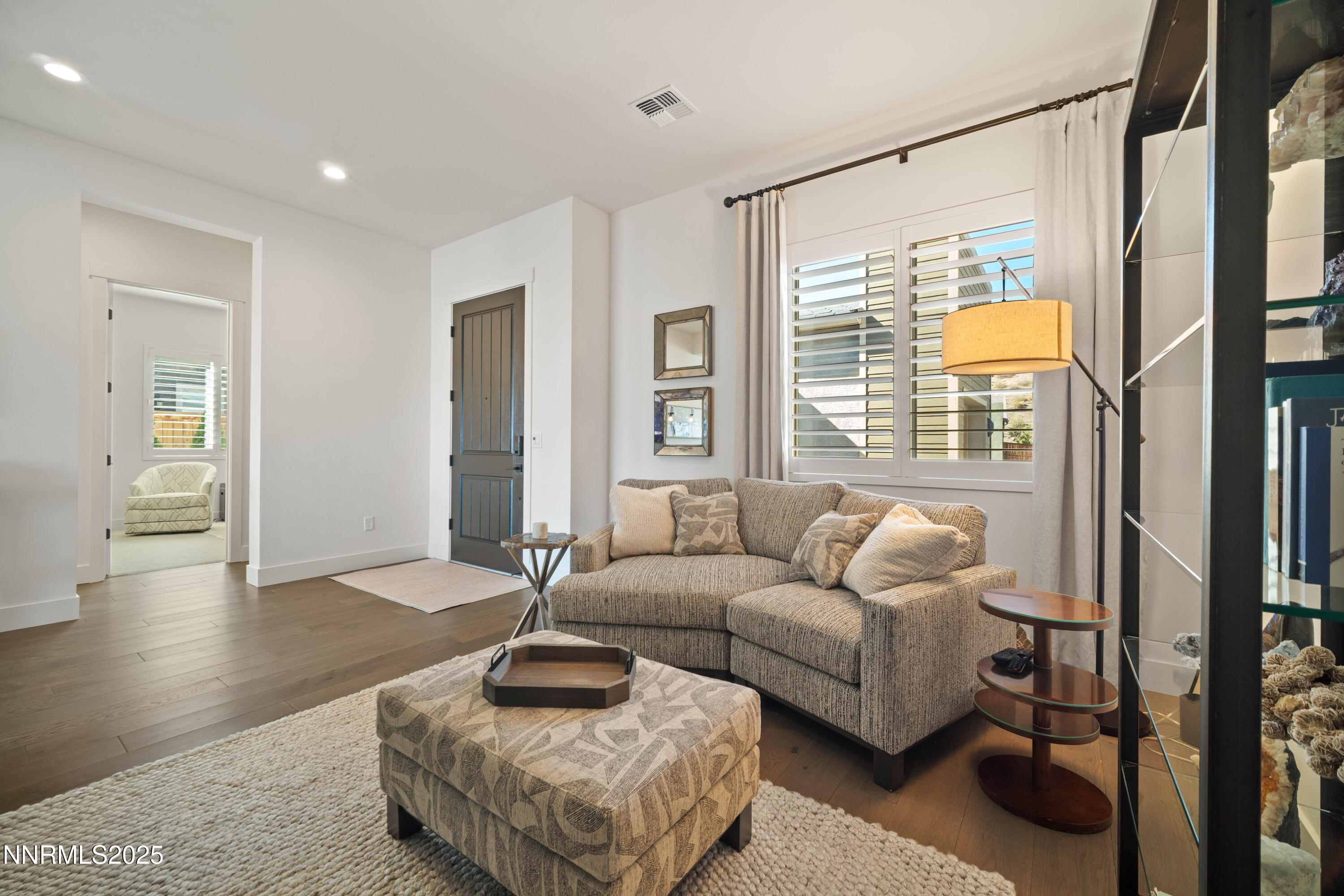 9176 Graycliff Lane Reno, NV 89523 - Photo 27 of 54 Front room entry