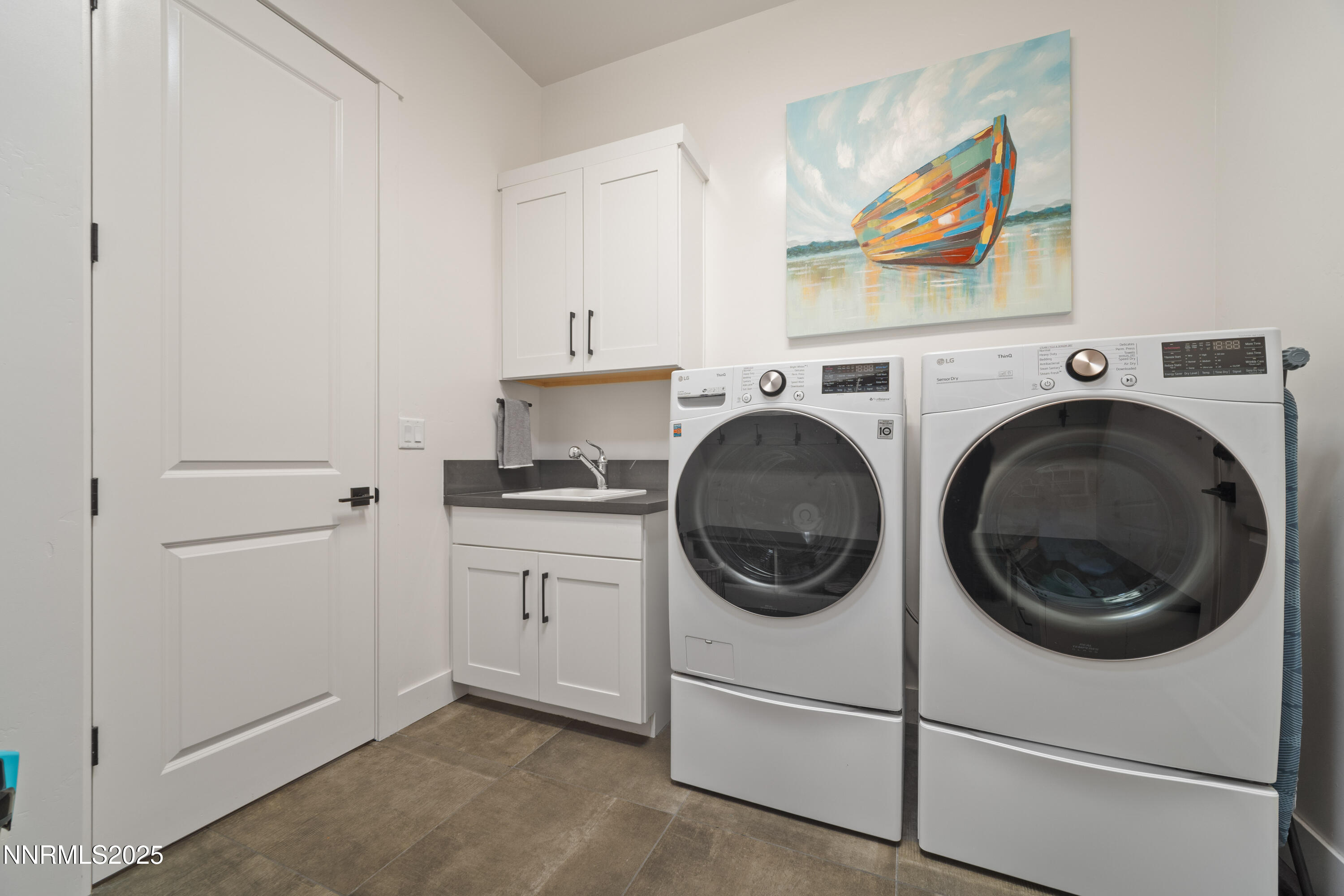 9176 Graycliff Lane Reno, NV 89523 - Photo 38 of 54 Laundry 1