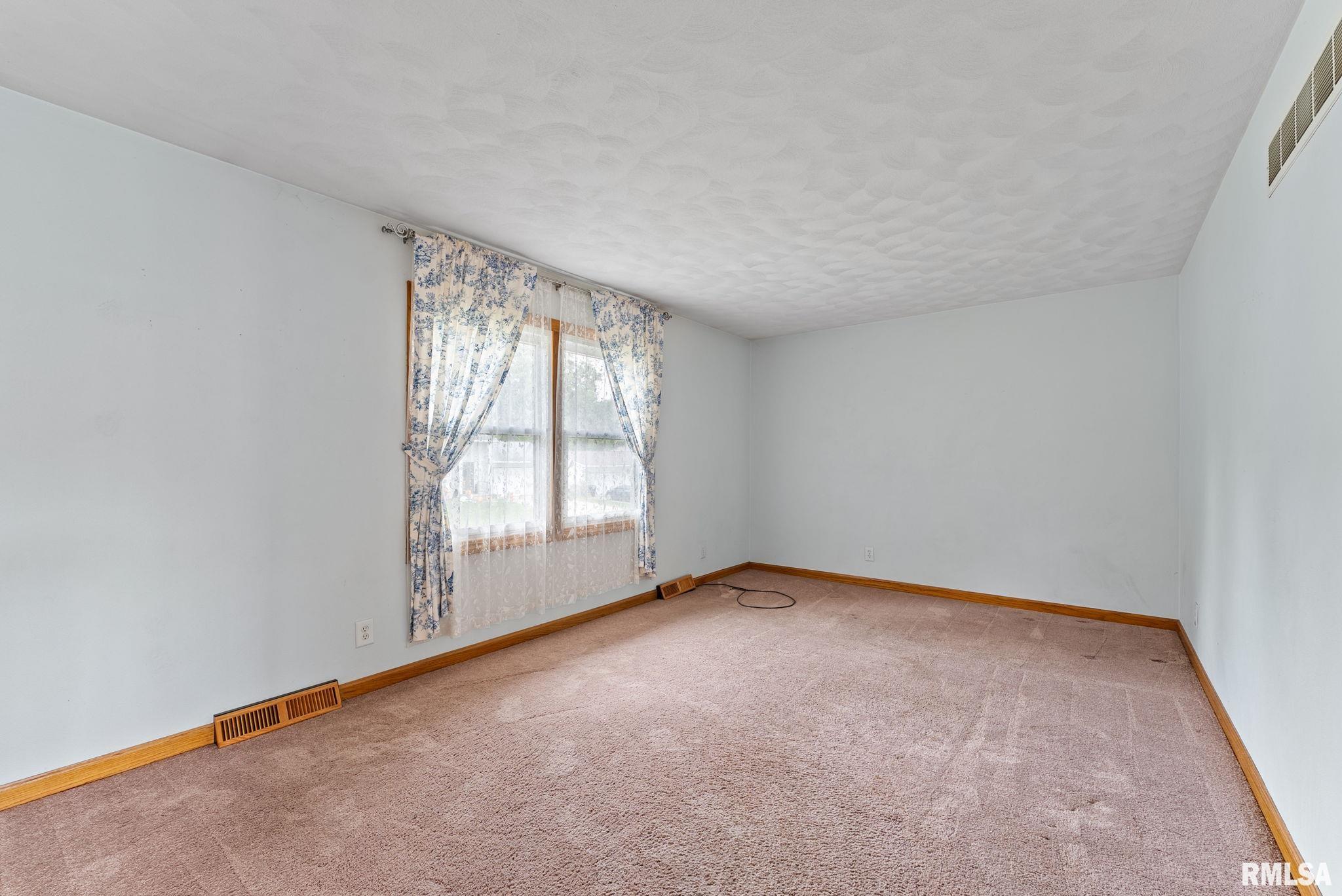 917 5th Street A Hampton, IL 61256 - Photo 8 of 24